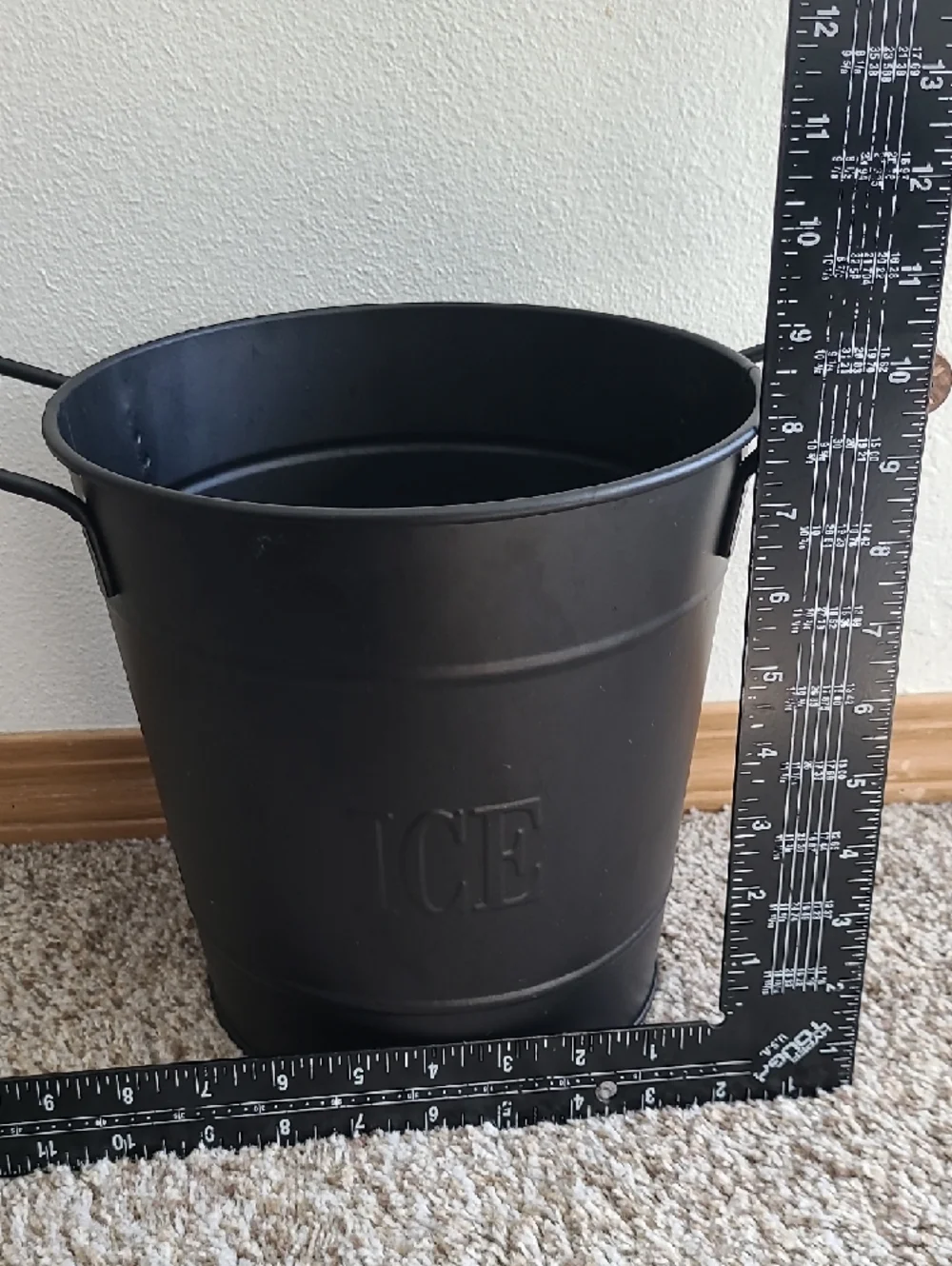 Black Metal Ice Bucket with Wooden Handle Accents Farmhouse